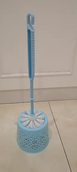 Toilet brush-hollow base model-blue-33 * 10 *7.5cm-1 piece