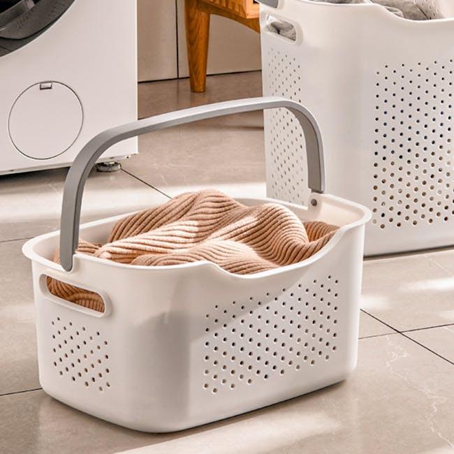 Main product image of Basket Plastic Square Cutout 18L Handles