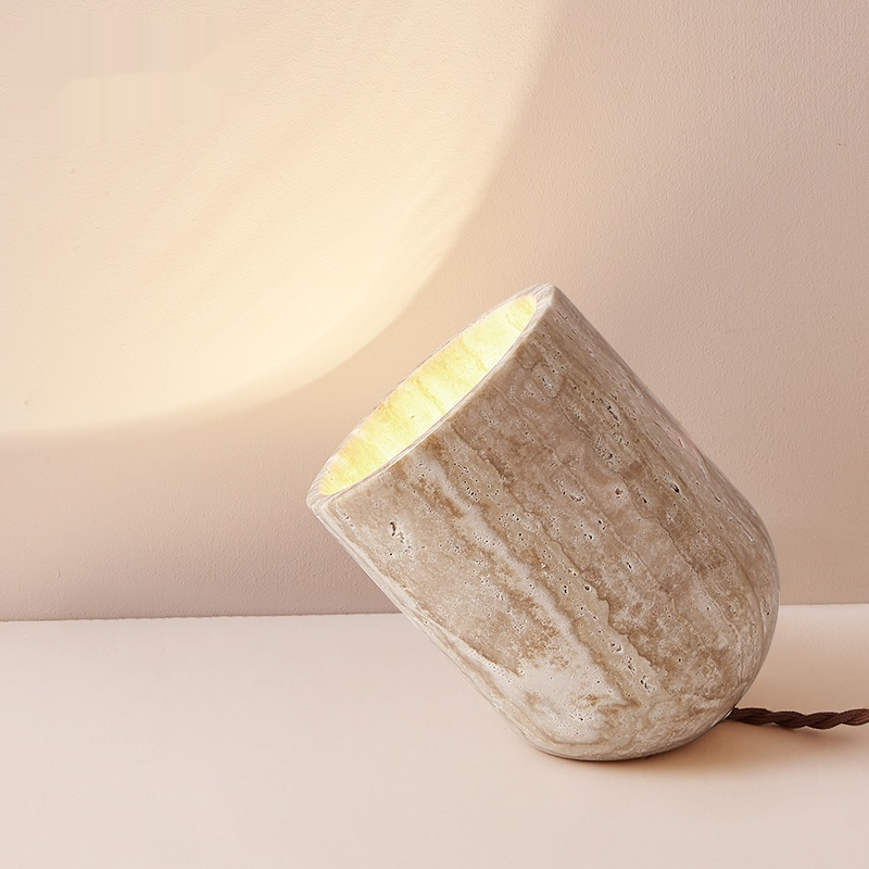 Decorative Atmosphere Cream Style Living Room Bedroom Table Lamp