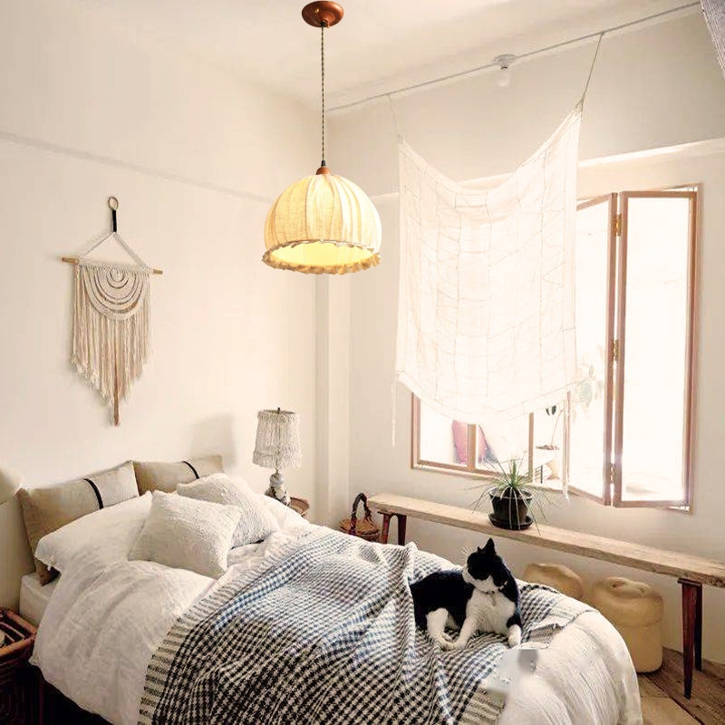 Country Retro Bed & Breakfast Study Bud Chandelier
