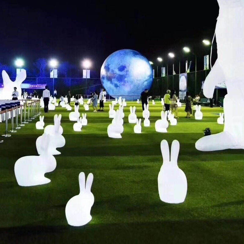 Villa Courtyard Lighting For The Little White Rabbit